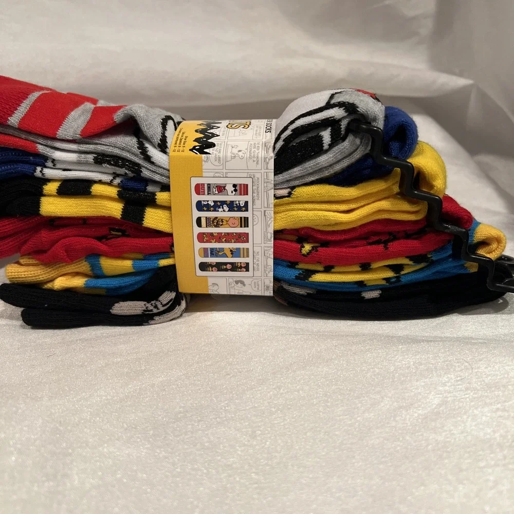 New- 6pr Men's - Peanuts Snoopy crew socks 6‎ pairs Sock Size 6-12